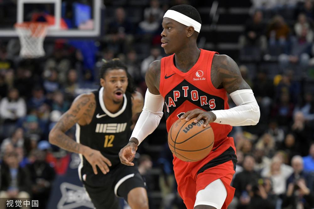 场上更加自 场上更加自