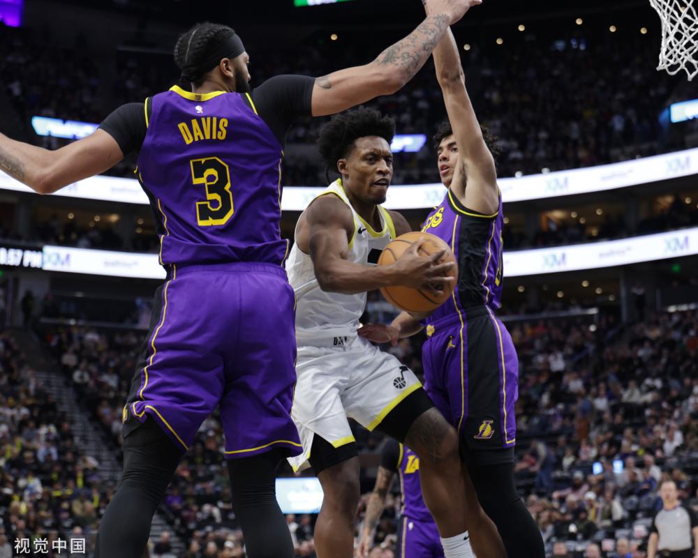 逼防守下冷 逼防守下冷